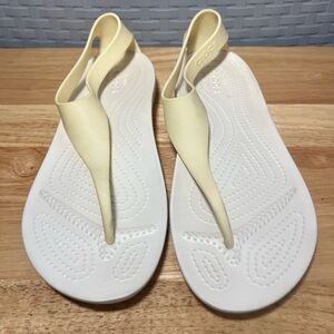 CROCS White Sexi Flip Flops Thong T Strap Serena Sandals Size 9